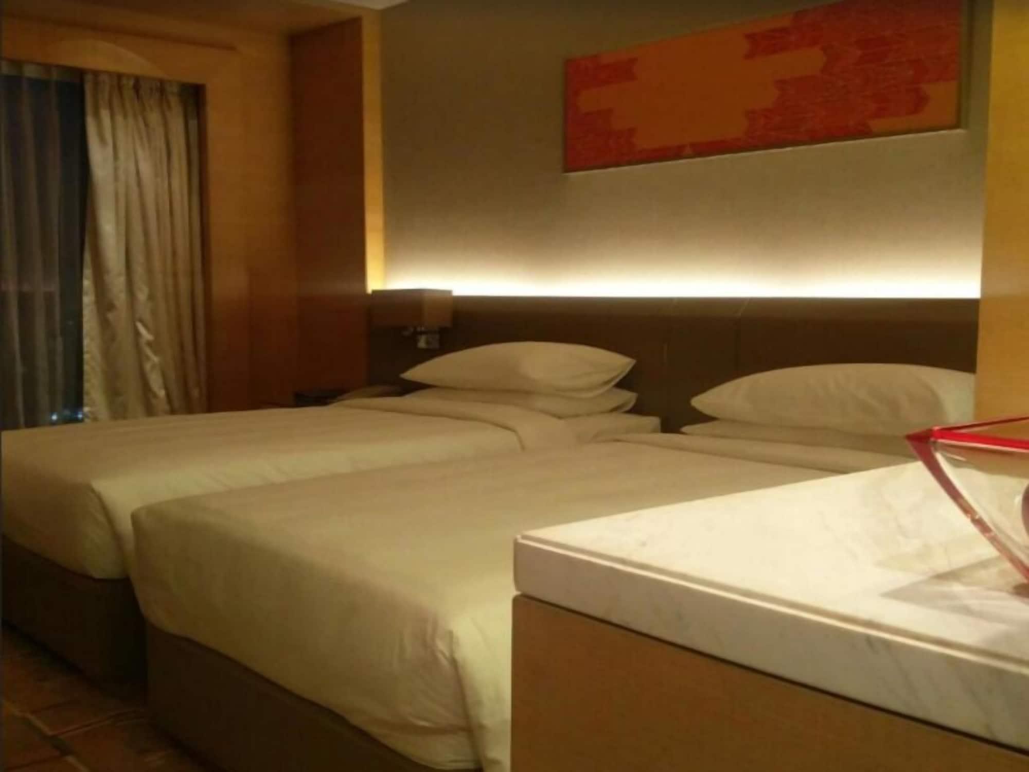 Hyatt Regency Chandīgarh Dış mekan fotoğraf A room at the hotel