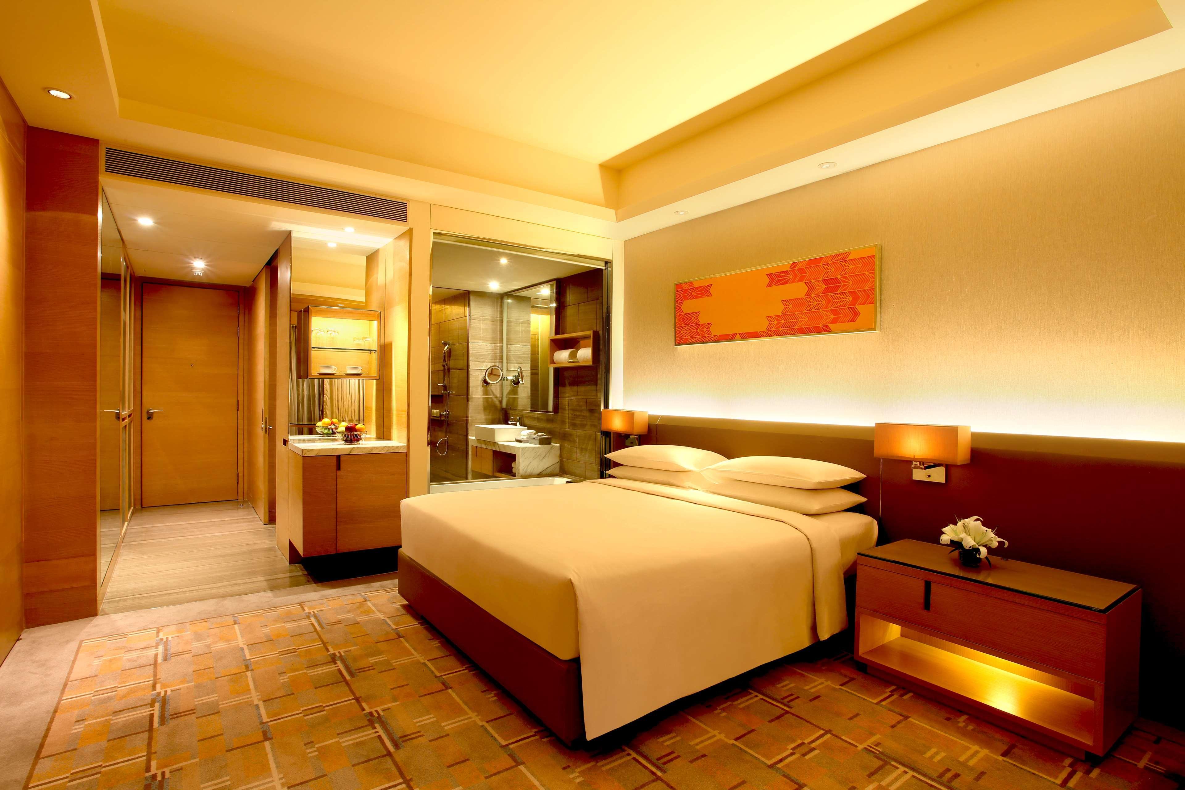 Hyatt Regency Chandīgarh Dış mekan fotoğraf A room at the Taj Bengal