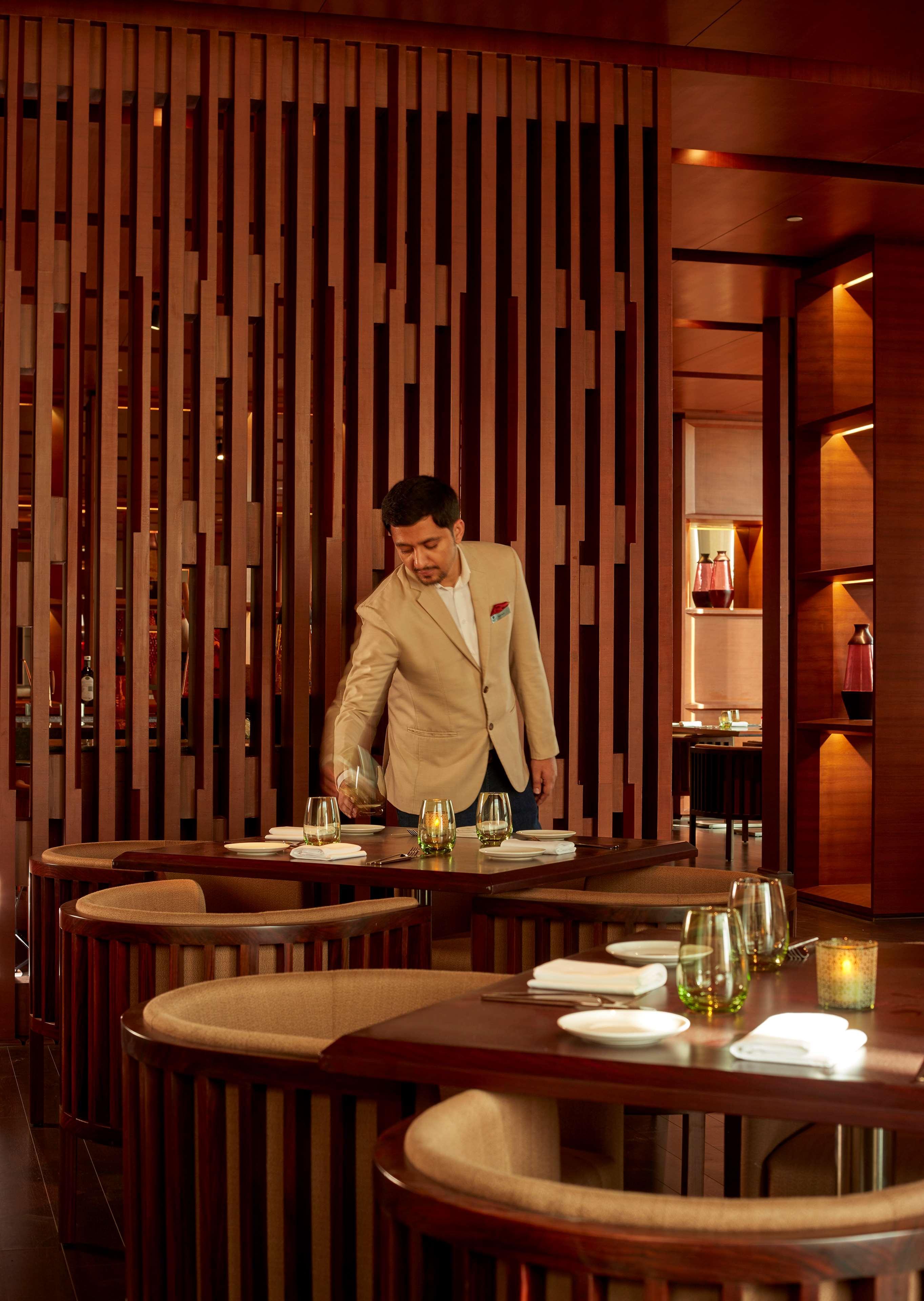 Hyatt Regency Chandīgarh Dış mekan fotoğraf A restaurant in India
