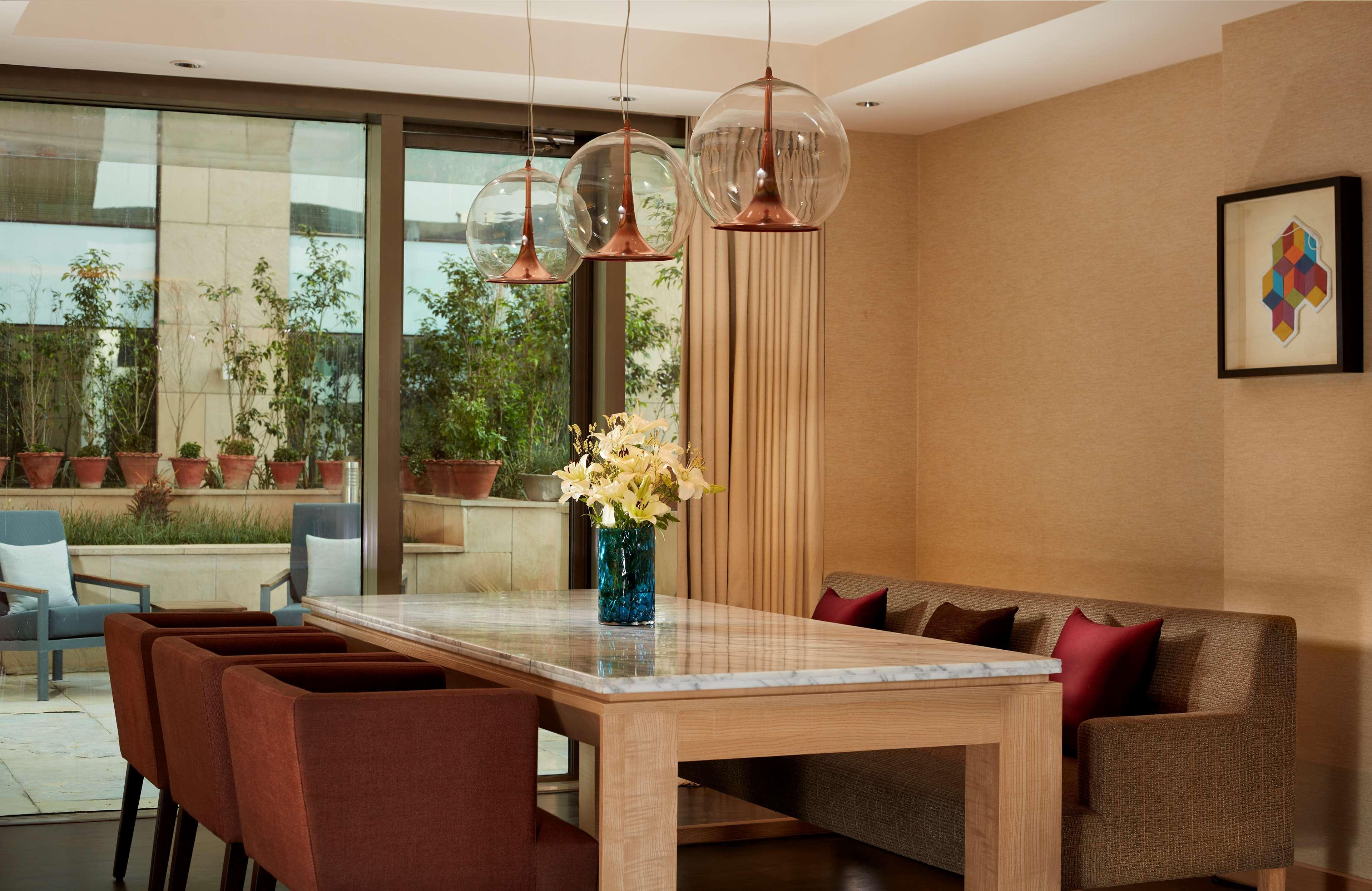 Hyatt Regency Chandīgarh Dış mekan fotoğraf A dining room