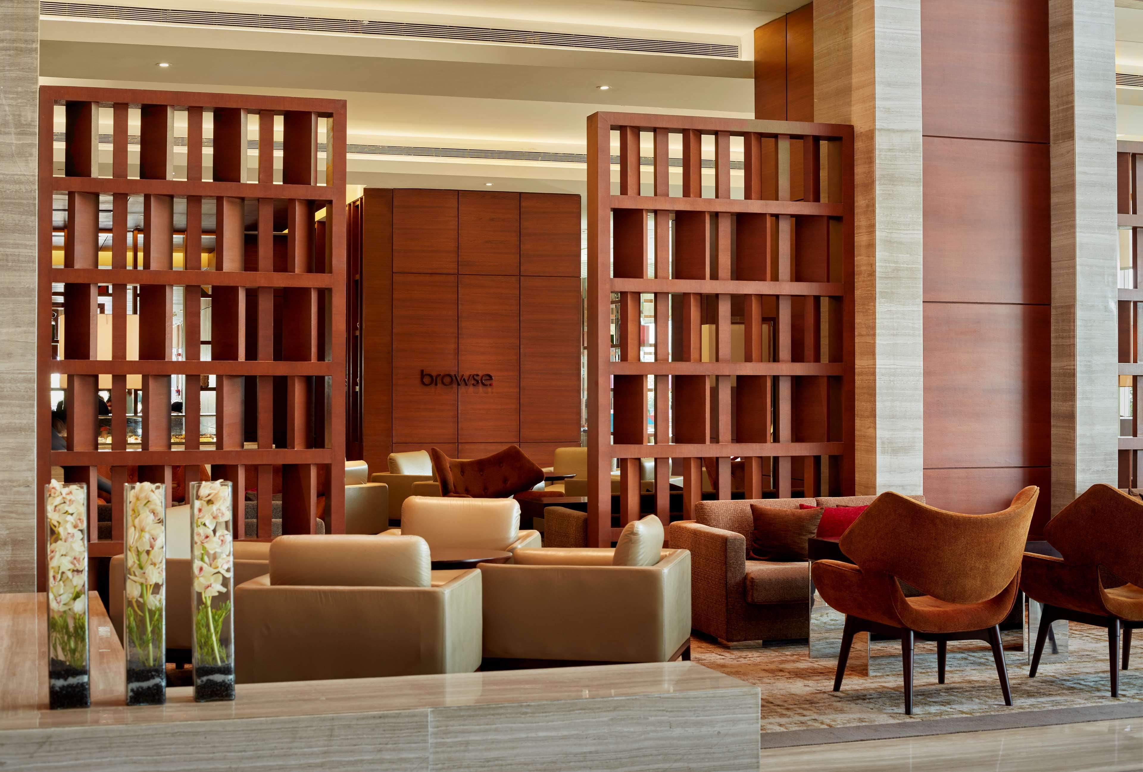 Hyatt Regency Chandīgarh Dış mekan fotoğraf Lobby
